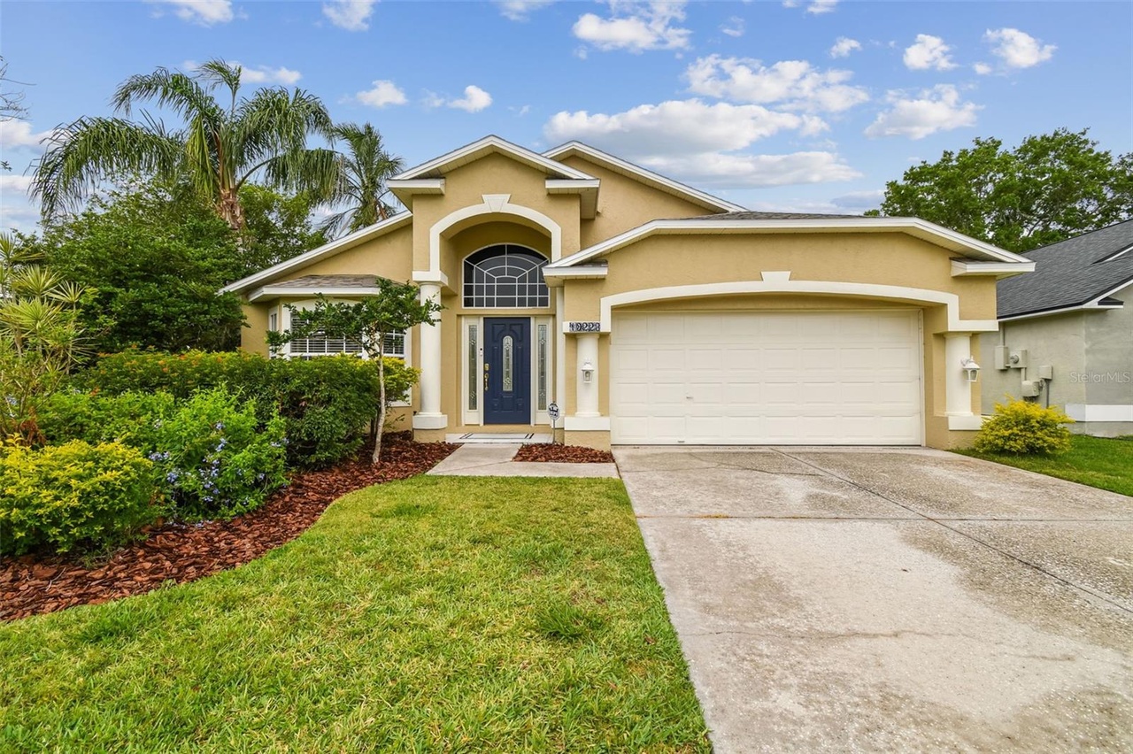TAMPA, FL 33635 | 4 beds| 2 baths| $575,000